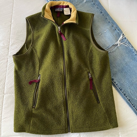 Patagonia Jackets & Blazers - Patagonia Synchilla Olive Green Fleece Women’s Vest